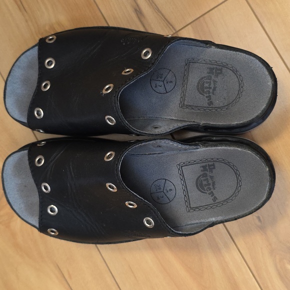 Dr. Martens Shoes - Dr. Martens Vintage Rare 9498 Black Slide Sandal w/ Grommets UK 6 Women 8-8.5🦋